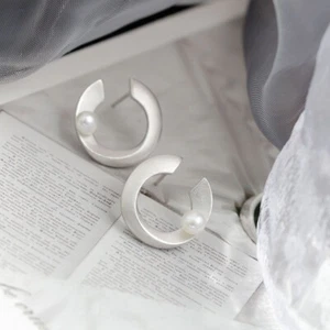N06 Earrings Squiggle With Freshwater-Pearl Sterling Silver 925 - Imagen 1 de 14