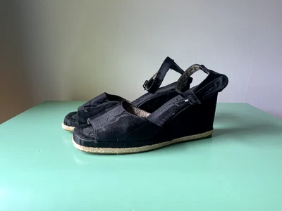 Alpargatas de cuña satinadas negras vintage de los 90 con logotipo YSL talla 9,5 para mujer  Foto 1 de 4