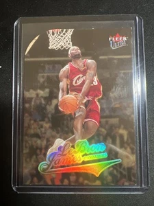 2004-05 Fleer Ultra - LeBron James #114 Gold Medallion - Picture 1 of 2