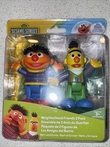 Pack de 2 juguetes estatuillas coleccionar Sesame Street Bert y Ernie Neighborhood Friends - Imagen 1 de 11