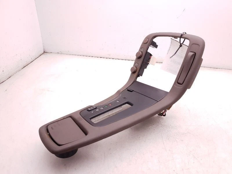 Lexus SC300 1996 montaje de bisel de palanca de cambios  Foto 1 de 4