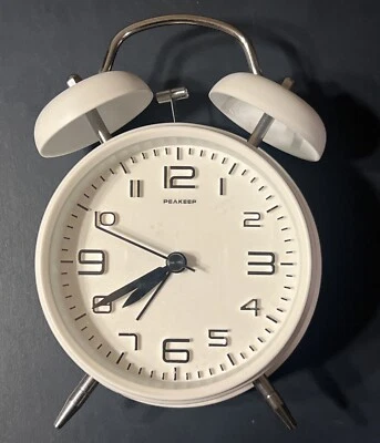 Peakeep 4” Loud Alarm Clock, Twin Bell, Backlight, Battery Operated - Image 1 of 4