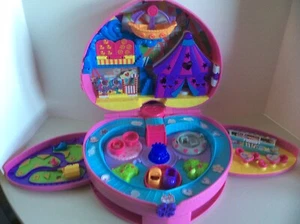 Polly Pocket Mattel 2019 Playset Theme Park - No Figures - Picture 1 of 7