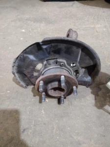 2005-2015 Toyota Tacoma Front Left Driver Spindle Knuckle Assembly Oem 4x2 - Picture 1 of 2