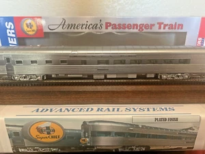 SANTA FE "SUPER CHIEF" PULLMAN STANDARD 36 seat DINER - HO Scale -PLATED NEW OOP - Picture 1 of 15