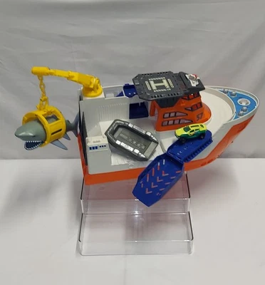 Matchbox Mission Marine Rescue Shark Boat BFN57 Mattel 2013 - Image 1 of 4