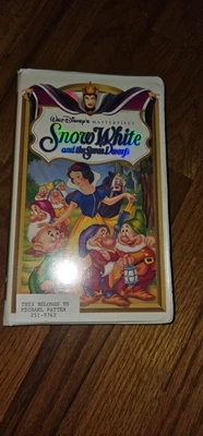 Snow White And The Seven Dwarfs Disney Masterpiece VHS Tape Clamshell Case - Image 1 of 2