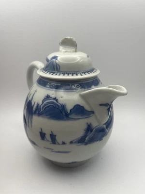 Antigua tetera de porcelana china exportación cantón azul con tapa alrededor de 1840 Foto 1 de 4