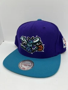 Sombrero Mitchell & Ness Charlotte Hornets 2 Tonos Ajustable Snapback - Imagen 1 de 5