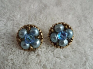 Goldfarbene blaue Perlen Cluster Knopf Clip-on Ohrringe (D42) - Bild 1 von 2