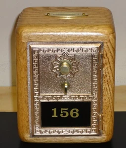 Banco de puerta de caja de correos vintage-roble-al revés "F"-raro - Imagen 1 de 6