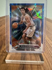 2023-24 Topps Chrome Basketball Peja Stojakovic Blu Lava Rifrattore /149 Kings - Foto 1 di 2