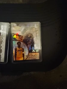 KOBE BRYANT 2000 TOPPS GOLD LABEL KOBE BRYANT #24 And Card #8 - Picture 1 of 9