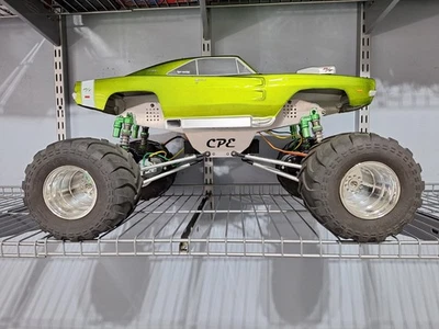 Tamiya Clodbuster Project  Proline Destroyer Tires , CPE Chassis , ARTR - Image 1 of 4