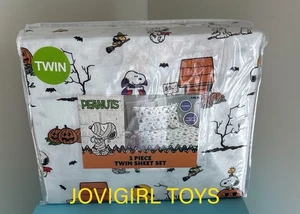 HALLOWEEN PEANUTS 2025 SNOOPY VAMPIRE WOODSTOCK TWIN SHEETS PUMPKIN WITCH NEW - Picture 1 of 9