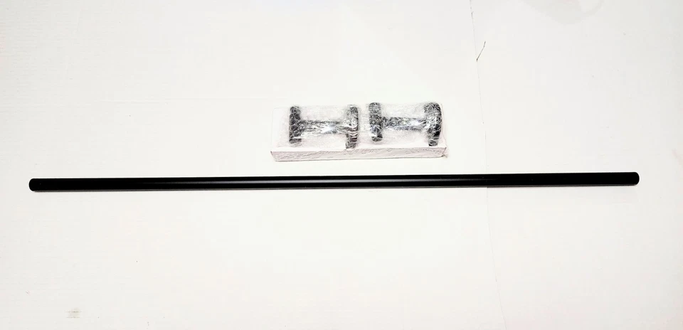 Toallero Delta 75930-BL Trinsic 30" negro mate montado en la pared Foto 1 de 4