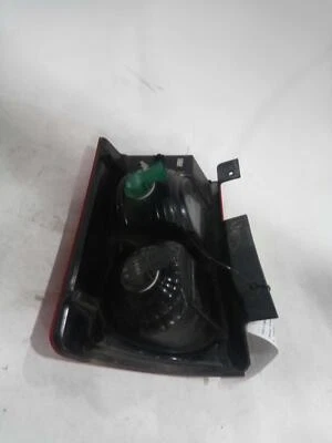 2010 Chrysler Town & Country Left Tail Light Assembly - White - Used - 465517 Foto 1 de 3