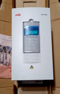 Convertidor de frecuencia ABB ACS600 3kW 4kW 400V ACS60100063 - Imagen 1 de 6