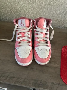 Nike Air Jordan 1 Mid Valentine's Day 2023 Pink White Schuhe GS 5Y DQ8423-616 - Bild 1 von 7