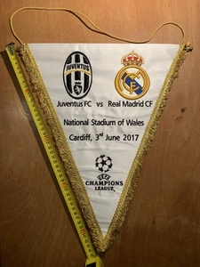 JUVENTUS-REAL MADRID GAGLIARDETTO RICAMATO UFFICIALE PENNANT WIMPEL FUTBOL - Foto 1 di 4