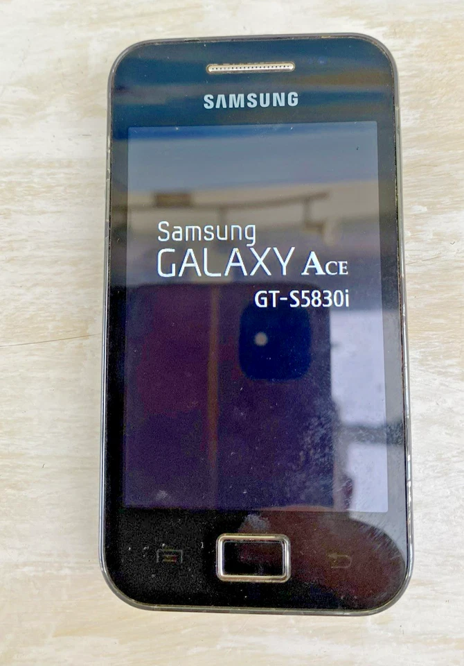 Samsung Galaxy Ace S5830i Black Unlocked 158MB 3.5" 5MP Android Smartphone - Image 1 of 4