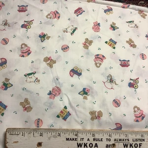 Vintage Cranston VIP Nursery Toys Teddy Bears White Cotton Fabric 1-1/4 Yards - Picture 1 of 2