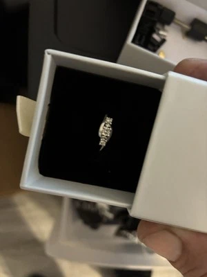 Anillo de diamantes de plata .925 talla 7-7,25 Foto 1 de 4