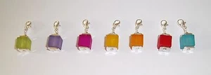 CHARMS Anhänger Würfel - Polaris Effekt - 9x9 mm - Farbwahl - - Bild 1 von 1