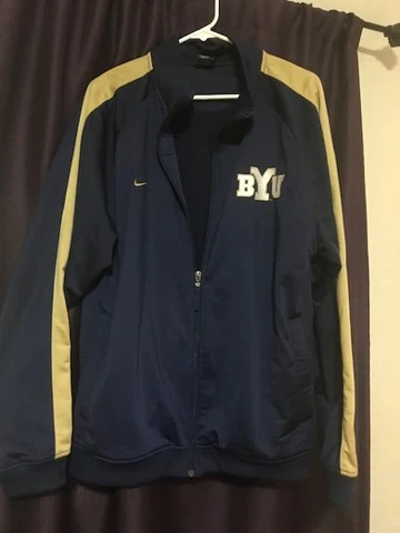 Nike Mens Large NCAA BYU Full Zip Jacket Cover