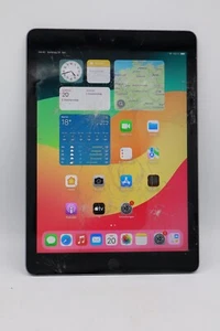 Apple iPad - 6. Gen. (2018) 32GB Wi-Fi Space Grau Displayschaden #5348 - Bild 1 von 5