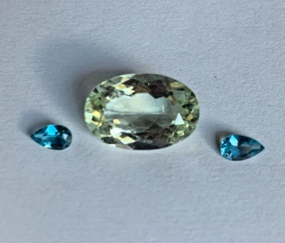 Venta de garaje Andy's Gem - Combo de topacio azul/berilo verde claro ovalado de 4 quilates hermoso Foto 1 de 4