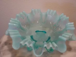 Dugan Blue Opalescent Spatula Footed Leaf & Diamonds Novelty Card Receiver - Picture 1 of 3