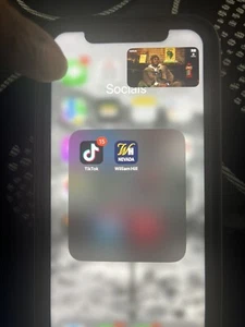 TikTok !!!!!!!! - 128 GB - Red (Unlocked) Apple iPhone 11 - Picture 1 of 3