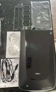 Epson Perfection V500 Photo Scanner W/ Film Trays Missing Power Plug - Picture 1 of 8