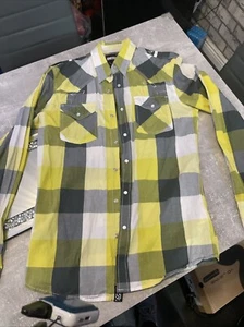 Shirt - Picture 1 of 4