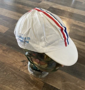 Cappello Levi's Olimpiadi 1984 Bianco Rosso Blu Taiwan OS 6 7/8-7 3/8 **Macchie - Foto 1 di 12