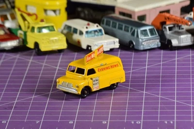Matchbox by Lesney 42a; Bedford Evening News Van; Yellow; Knobby BPW - Image 1 of 4