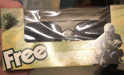 Gafas de sol promocionales vintage 1984 cigarrillos KOOL en caja mercancía Swag de los años 80  Foto 1 de 4