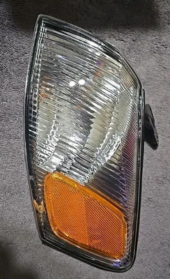 Luz de señalización delantera del lado del conductor TO2530126 para Toyota Camry 1997-1999 Foto 1 de 3