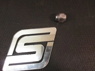 2010 马自达 Speed 3 原始设备制造商工厂车轮凸耳螺母紧固件 — 第 1/4 张图片