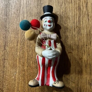 Vintage Ardalt Taiwan Clown Figurine 1970's Red White Stripes Balloons - Picture 1 of 8