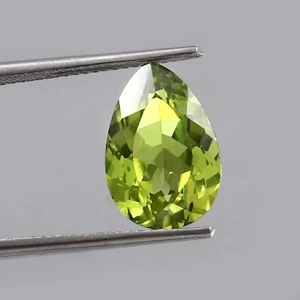 Natural Ceylon Green Peridot Sapphire 13x9 MM Pear Cut Loose Gemstone 4.90 Ct - Picture 1 of 6