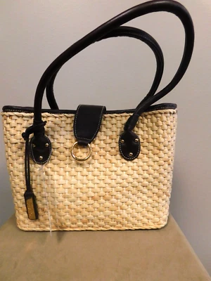 Cartera Chaps Bermuda Breeze Paja Natural con Forro a Rayas Verdes Nueva con Etiquetas Foto 1 de 3