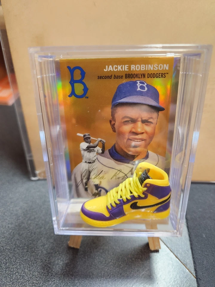 2023 Topps cromo platino aniversario Jackie Robinson refractor #426 caja de sombras Foto 1 de 1