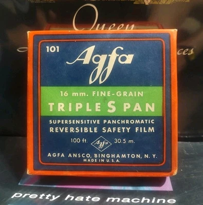 Запечатанная винтажная негативная панхроматическая защитная пленка Agfa Triple S 16 мм 100 футов - Изображение 1 из 4