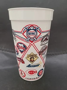 Vintage 1990s MLB Stadium Cup National & American League Logos Packer Plastics - Picture 1 of 6