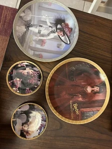 Barbie Plates Lot Of 4 - Picture 1 of 8