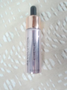 Iluminador líquido Revolution Ethereal 0,61 fl oz / 18 ml - Imagen 1 de 2