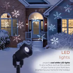 Snowflake Outdoor Light Projector Winter Christmas House Decoration LED Animated - Picture 1 of 7