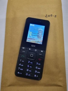 STK M Phone Black Unlocked 32MB 1.77" 1.3MP Dual Sim Mobile Button Phone - Zdjęcie 1 z 2